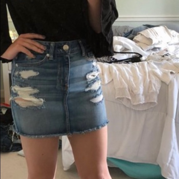 American Eagle ripped denim jean skirt size 0 - Picture 2 of 5